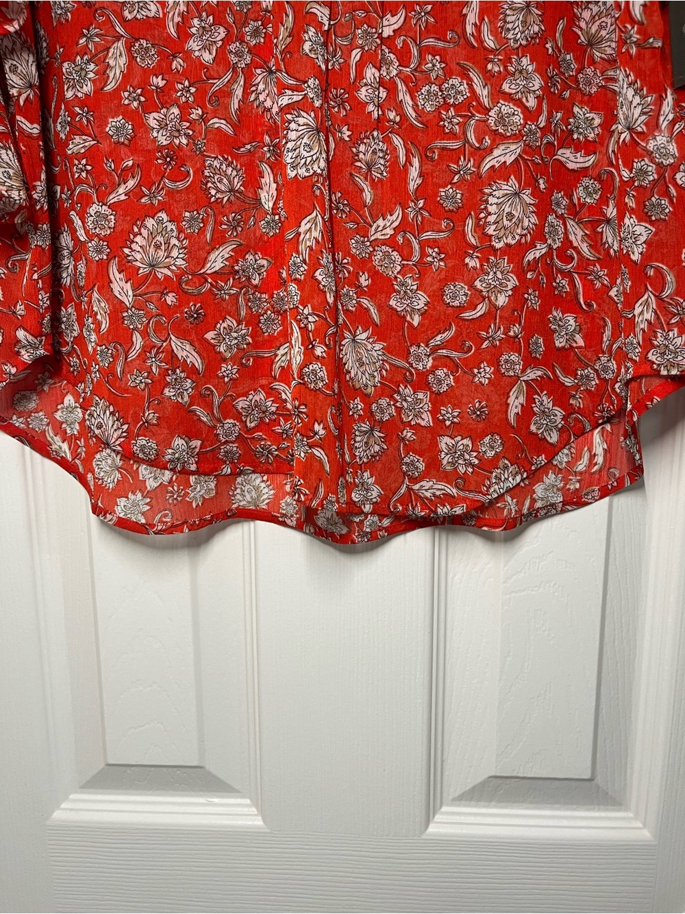 Vince Camuto Red Floral Ruffle Sleeve Blouse - Picture 5 of 9